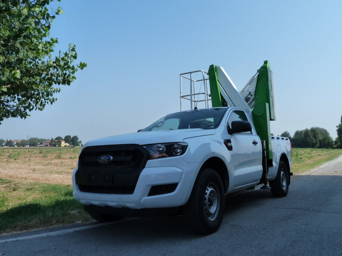 Nacelle élévatrice sur pick-up