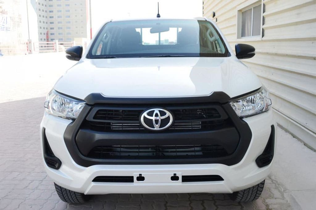 Toyota Hilux 2.4l turbo diesel double cabine medium