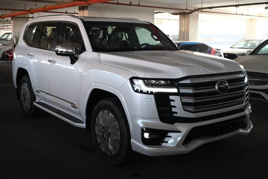 Toyota Land Cruiser 300 VX V6 3.3L Diesel automatique Blindé B6